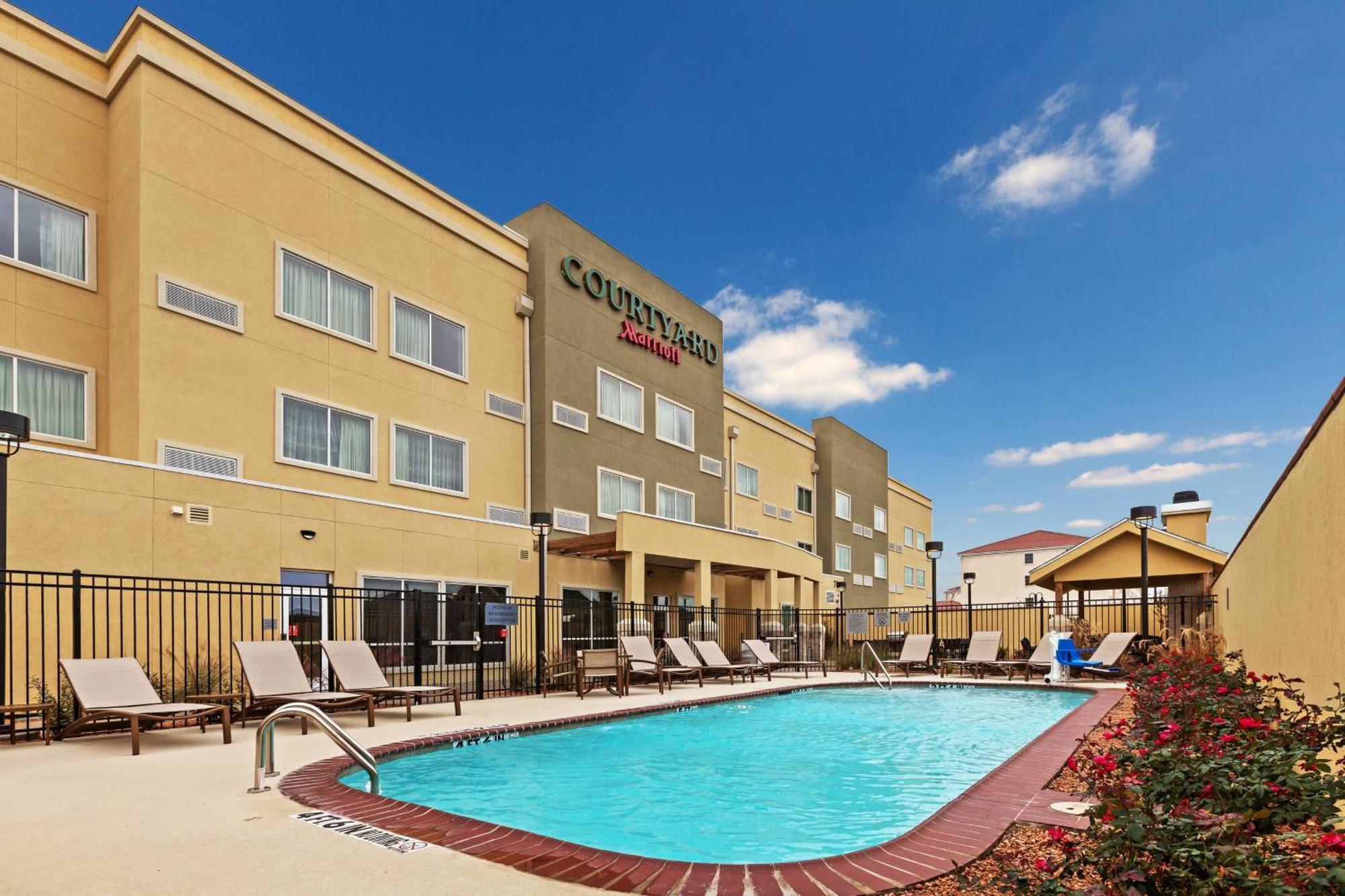 מלון Courtyard By Marriott אודסה מראה חיצוני תמונה